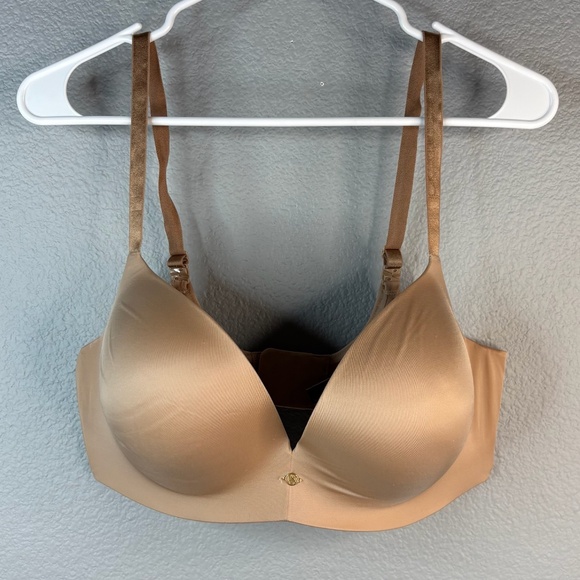 Very Sexy So Obsessed Smooth Wireless Push-Up Bra - Picture 2 of 7